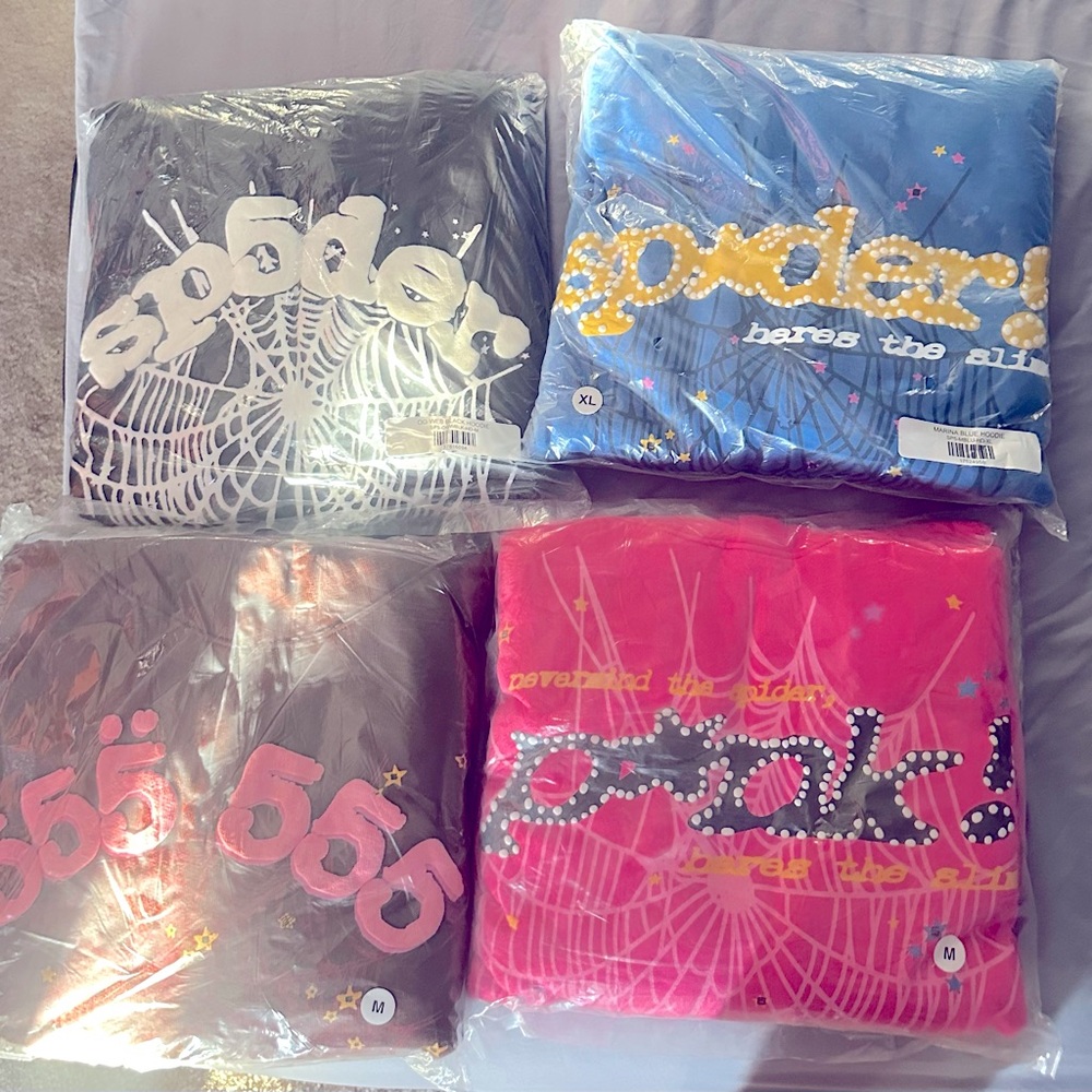 Sp5der hoodies sizes M,L,XL each one!
